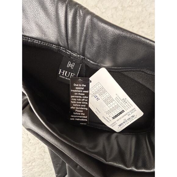 HUE Faux Leather Leggings M Black Split Hem NWT $48 - Picture 8 of 10